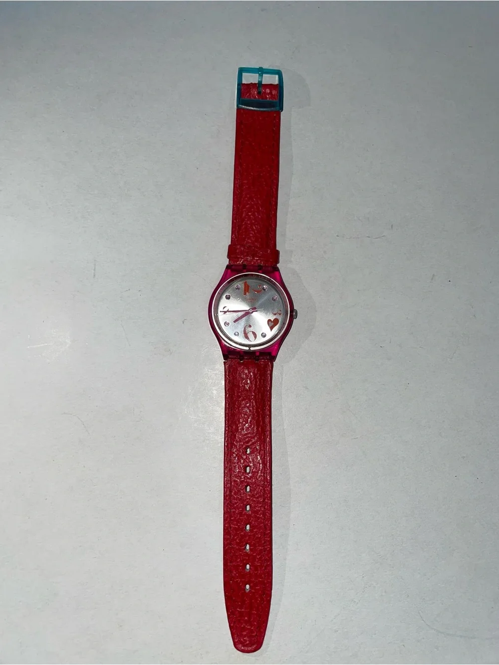 Used Swatch Watch LOVING TWISTER HEARTS GV120 Valentine's Day 2009